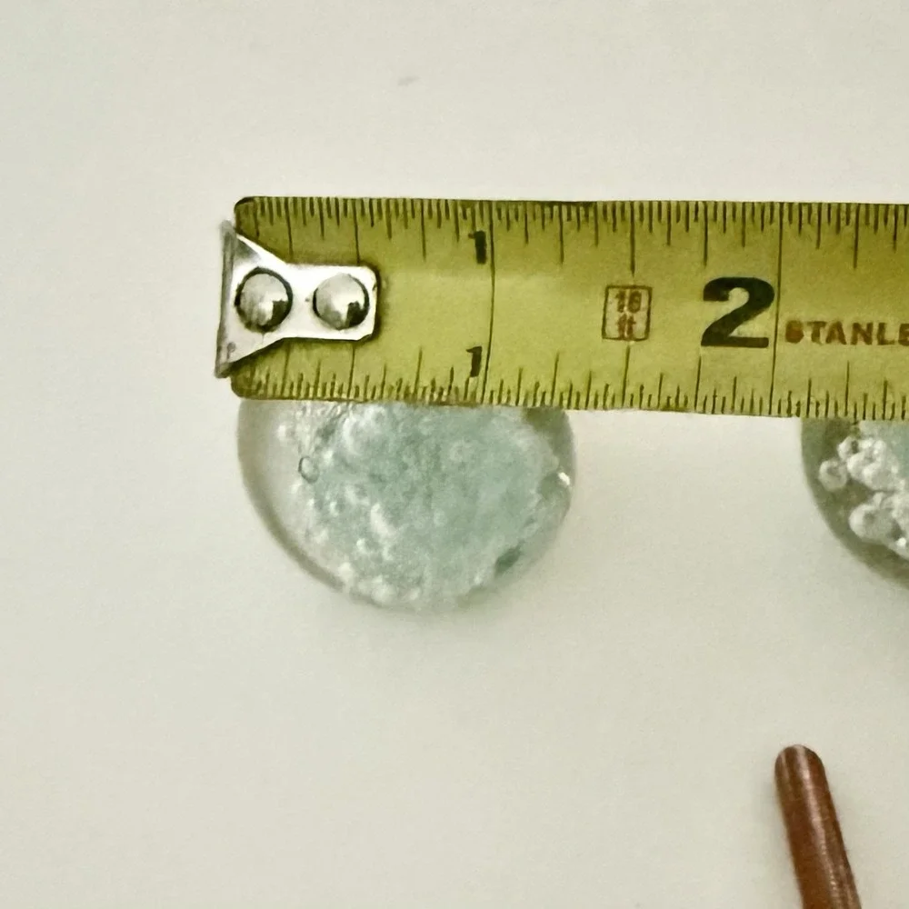 Four Clear And Blue Glass Knobs And Two Shabby Chic Pink Clock Knobs